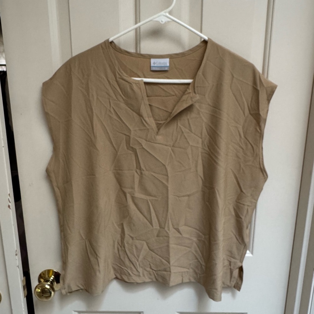 Columbia Sleeveless Tan Split V-Neck Tunic Top